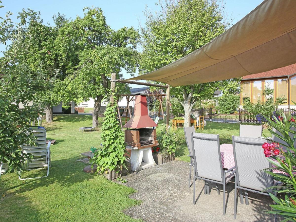 Apartment With Terrace And Pool In The Garden Pracht Экстерьер фото