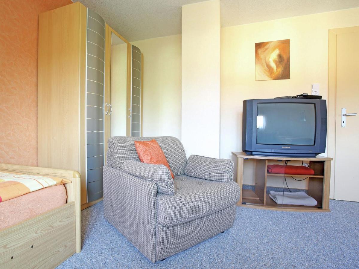 Apartment With Terrace And Pool In The Garden Pracht Экстерьер фото